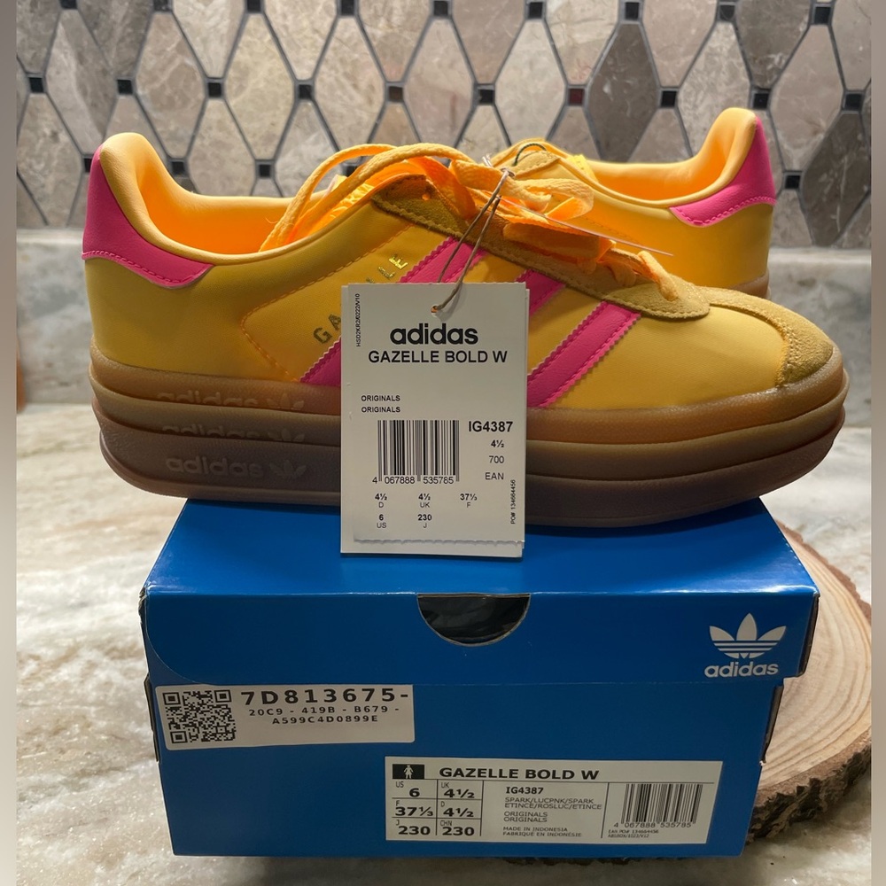 Adidas Gazelle Bold Sneakers Sz 6 NWT